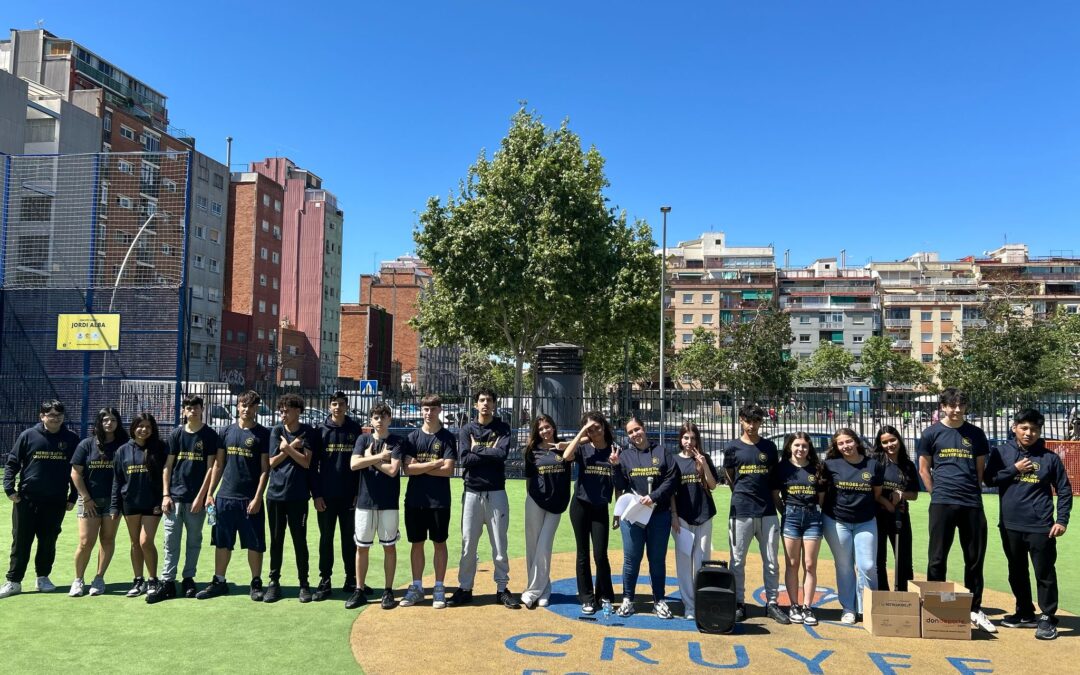 Tarda d’activitats familiars al Parc de les Planes amb la Ludoteca Ambiental (AMB) i l’Esplai La Florida